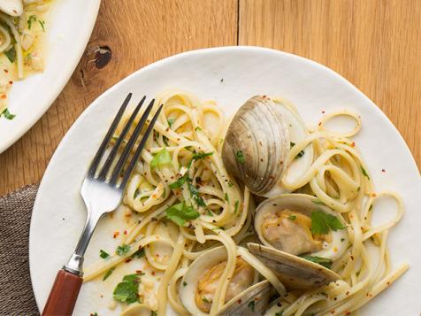 Linguine with White Clam Sauce