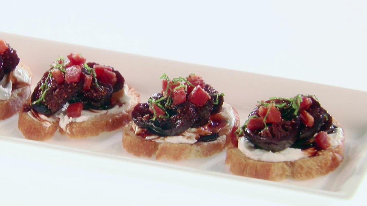 Crostini With Figs/Goat Cheese
