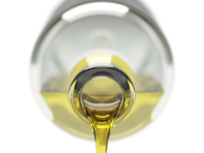 Pouring oil