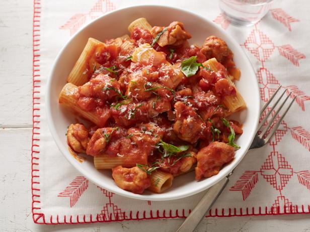 Ree Drummond Rigatoni with Chicken Thighs as seen on Food Network
