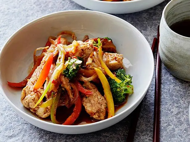 Spicy Szechuan Stir-Fry Recipe | Jill Novatt | Food Network