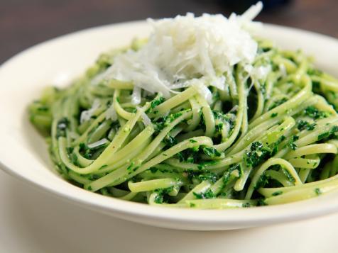 Linguini with Kale Pesto