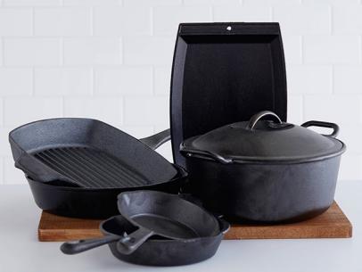 When to Use Nonstick vs Stainless Steel Pans, Help Around the Kitchen :  Food Network
