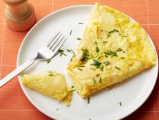 Learn how to make the perfect omelet every time with Alton Brown's tried and true omelet recipe.