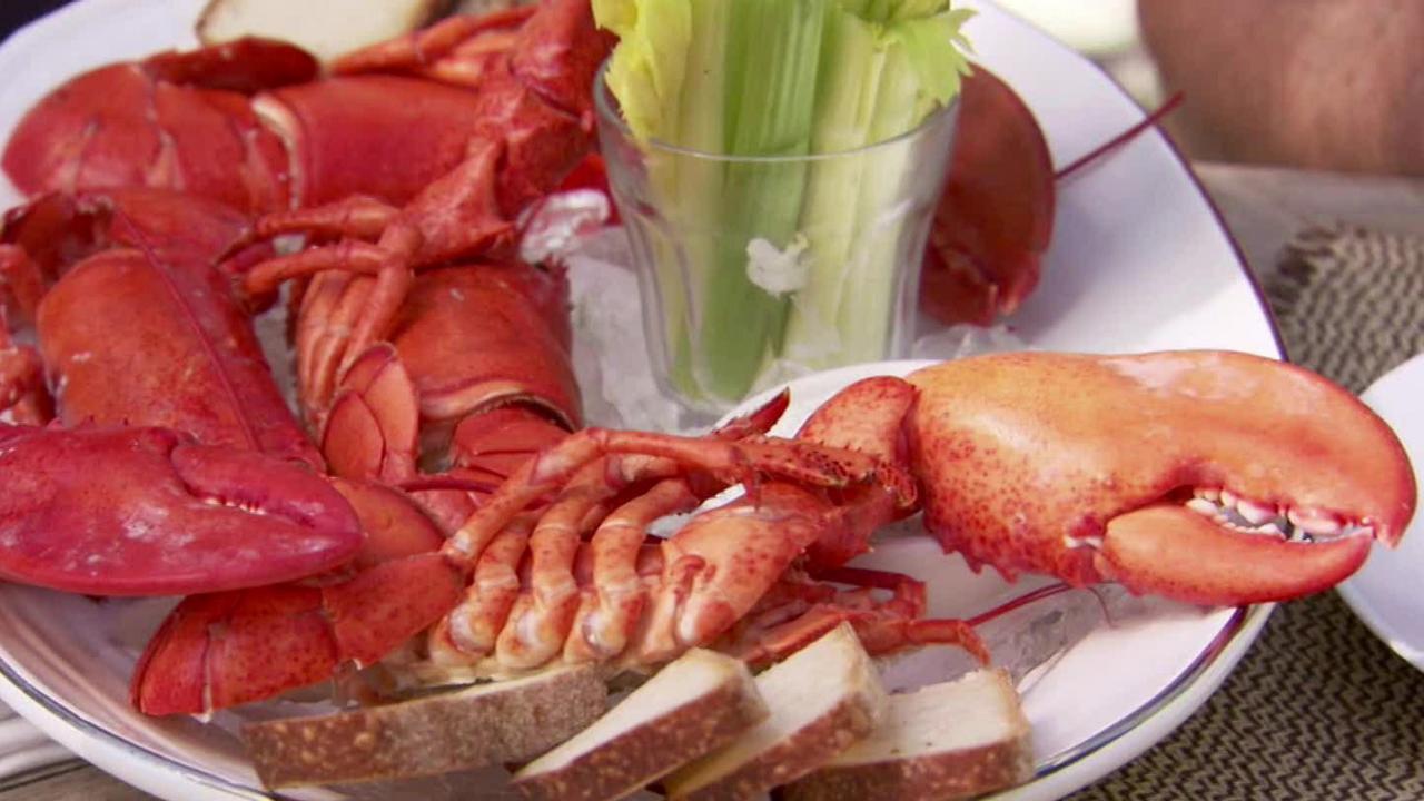 Ina's Alfresco Lobster Salad