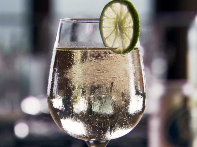 White Wine Spritzer Recipe Ree Drummond Food Network