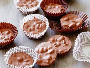YW0201H_slow-cooker-chocolate-candy-recipe_s4x3