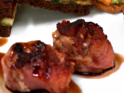 Grilled Prosciutto Wrapped Figs Stuffed with Gorgonzola Dolce