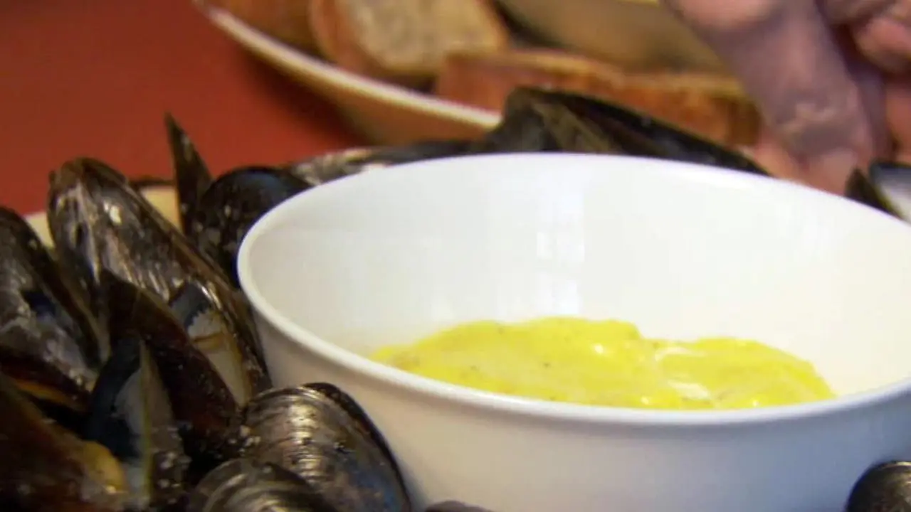 Mussels for Cocktail Hour