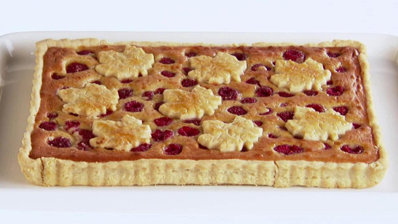 Sweet Almond and Raspberry Pie