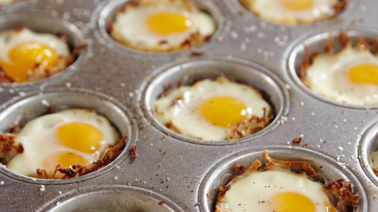 Baked Eggs in Potato Nests