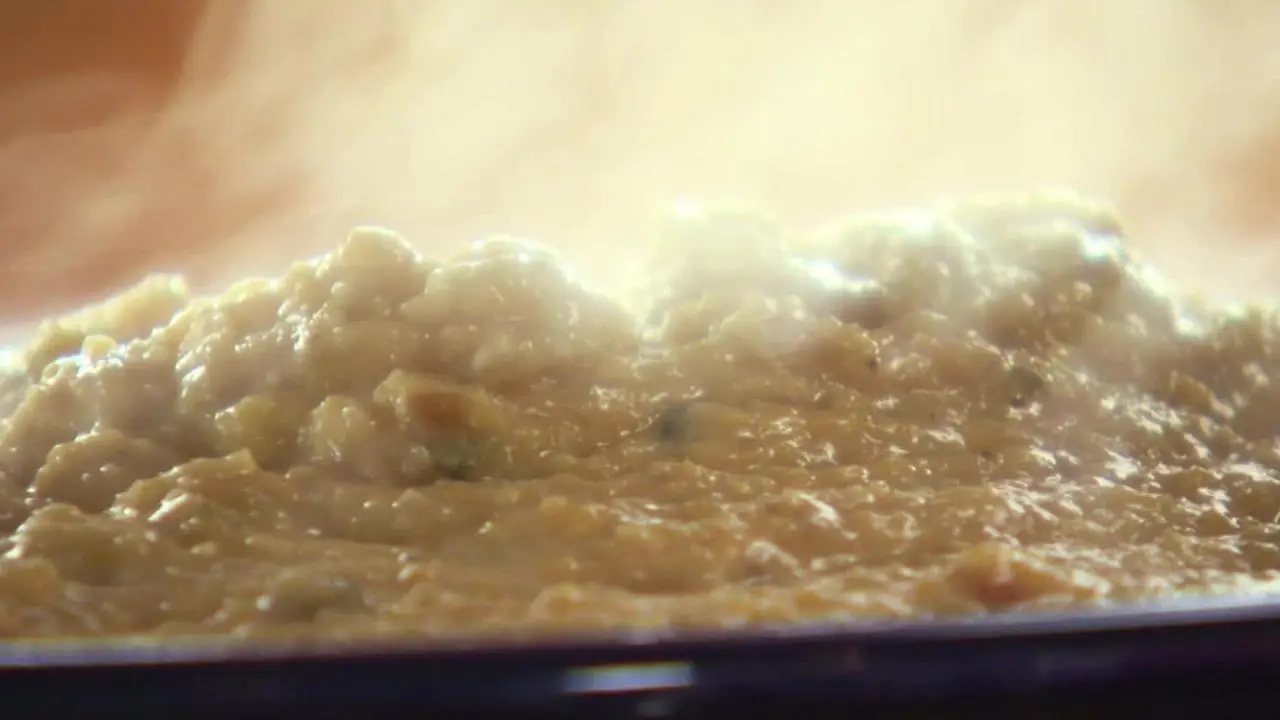 Ree's Creamy Cheddar Grits