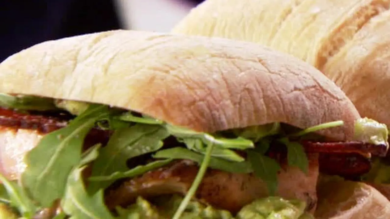 Salmon and Guacamole Sandwiches