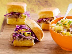 Zb0213_pulled Pork With Grilled Pineapple Relish_s4x3