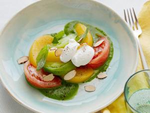 Fnk_tomato Peach Salad With Ricotta_s4x3