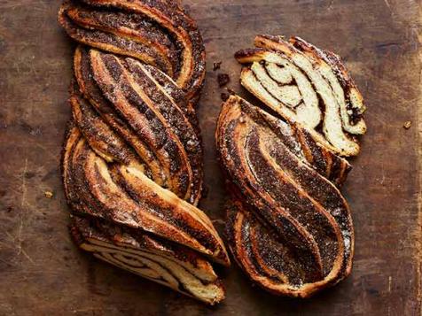Braided Cinnamon-Chocolate Loaf