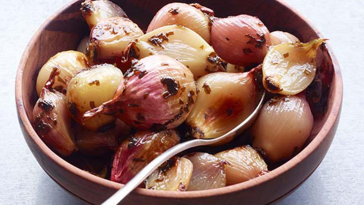 How to Cook with Shallots + 7 Shallot Recipes — The Mom 100