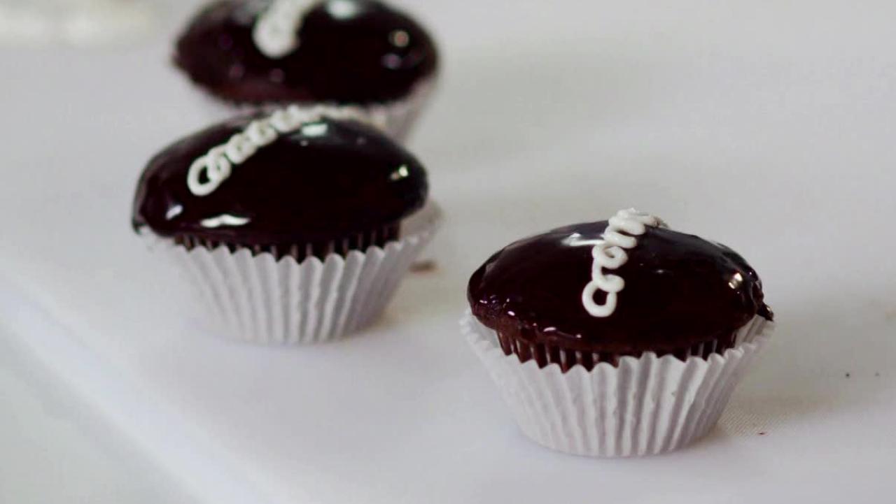 Creme-Filled Chocolate Cupcake