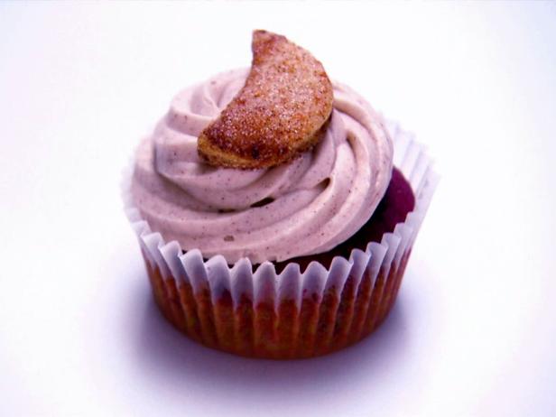 Borscht Cupcakes, Apple Pie Filling, Cinnamon Cream Cheese Frosting and Cheddar Cheese Pie Crust Moon