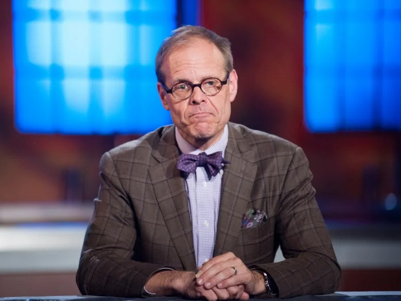 Mentor Alton Brown in as seen on Food Network Star, Season 9.