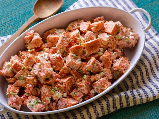 Bacon And Egg Potato Salad Food Network / Pioneer Woman S Potato Salad Recipe Recipezazz Com / View the recipe and nutrition for sweet potato bacon and egg salad, including calories, carbs, fat, protein, cholesterol, and more.