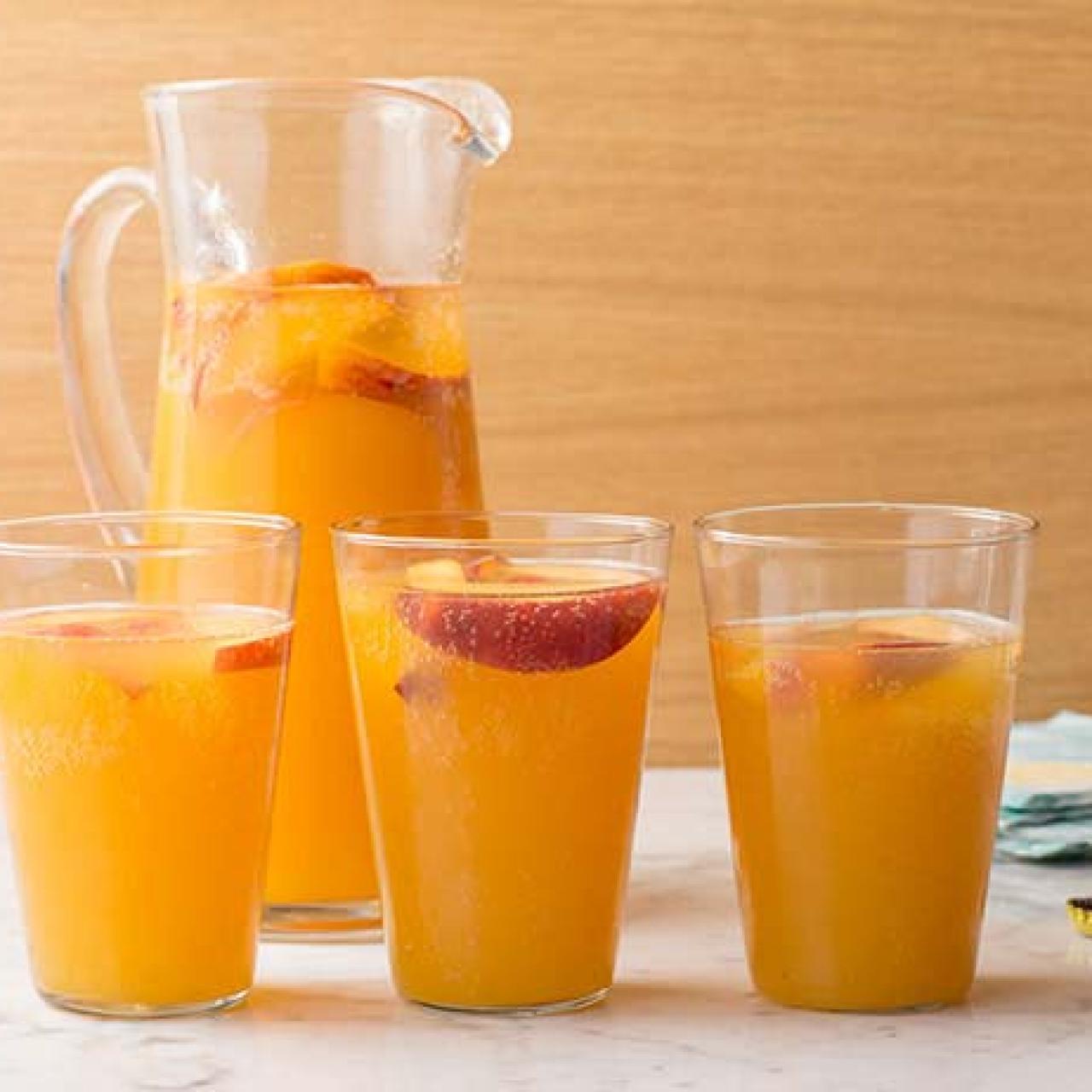 https://food.fnr.sndimg.com/content/dam/images/food/fullset/2013/6/28/0/GH0429H_Ginger-Peach-Beer-Cooler_s4x3.jpg.rend.hgtvcom.1280.1280.suffix/1375577941379.jpeg