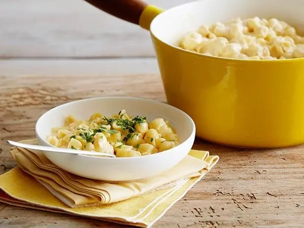 Creamy Stove-top Mac and Cheese Recipe | Sunny Anderson | Food Network