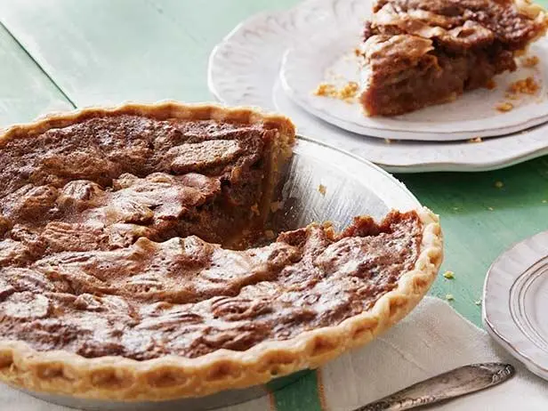 Sandra's Bourbon Pecan Pie Recipe | Sandra Lee | Food Network