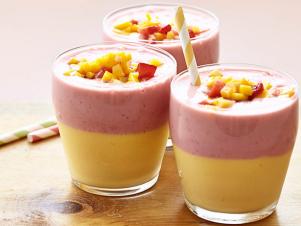 QF0304H_layered-smoothies-recipe_s4x3