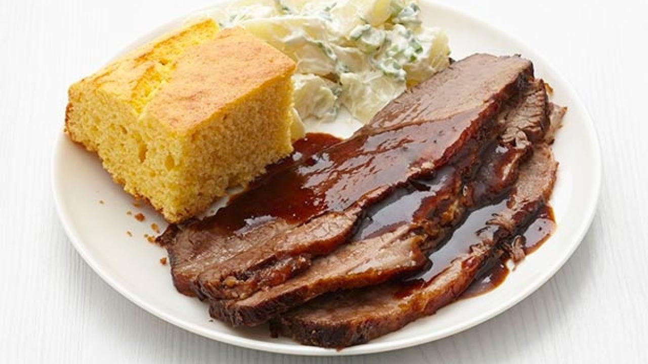 https://food.fnr.sndimg.com/content/dam/images/food/fullset/2013/7/19/0/FNM_090113-Slow-Cooker-Barbecue-Brisket-Recipe_s4x3.jpg.rend.hgtvcom.1280.720.suffix/1386784371895.jpeg