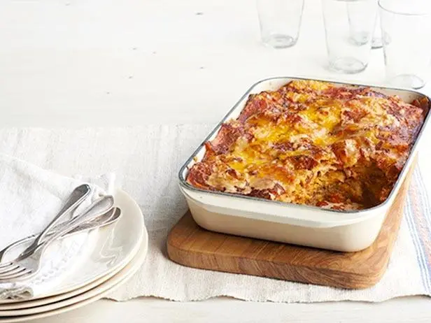 "Una De Cada" Enchilada Casserole Recipe | Sunny Anderson | Food Network
