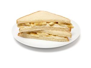 FNM_090113-Kids-Mayo-Banana-Sandwich_s4x3