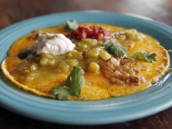 Easy Green Chile Enchiladas Recipe Ree Drummond Food Network