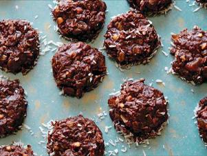 FNK_No-Bake-PB-Oats-Flax-Cookies_s4x3