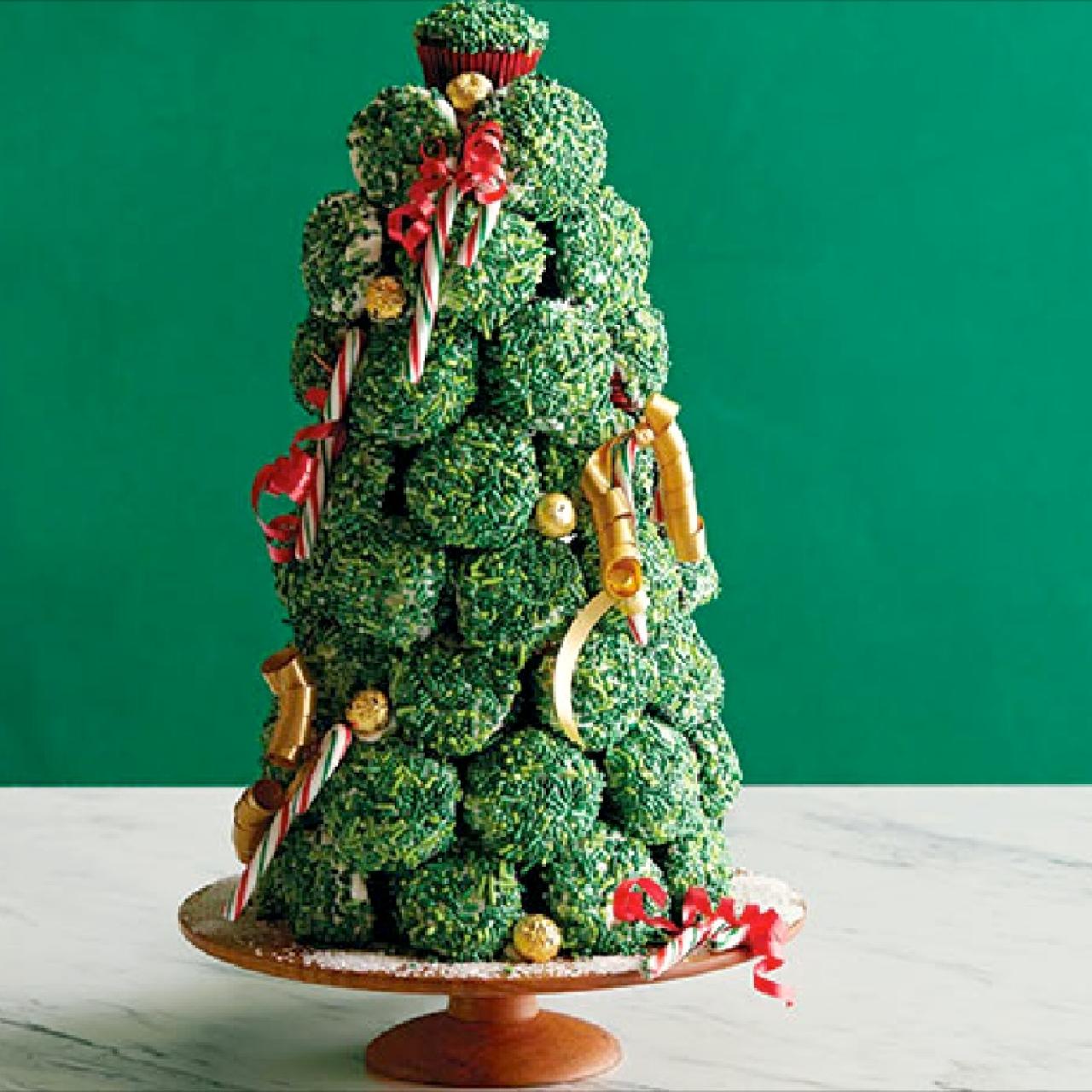 https://food.fnr.sndimg.com/content/dam/images/food/fullset/2013/7/5/0/GALE-GAND_Cupcake-Christmas-Tree_s4x3.jpg.rend.hgtvcom.1280.1280.suffix/1375578049290.jpeg