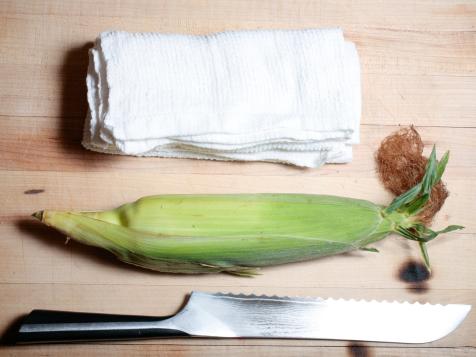 How to Microwave Corn