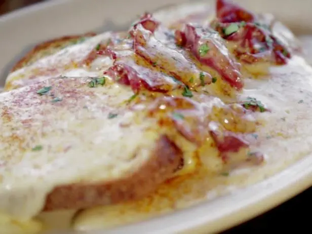 Chipped Beef on Toast Recipe | Guy Fieri - Food Network