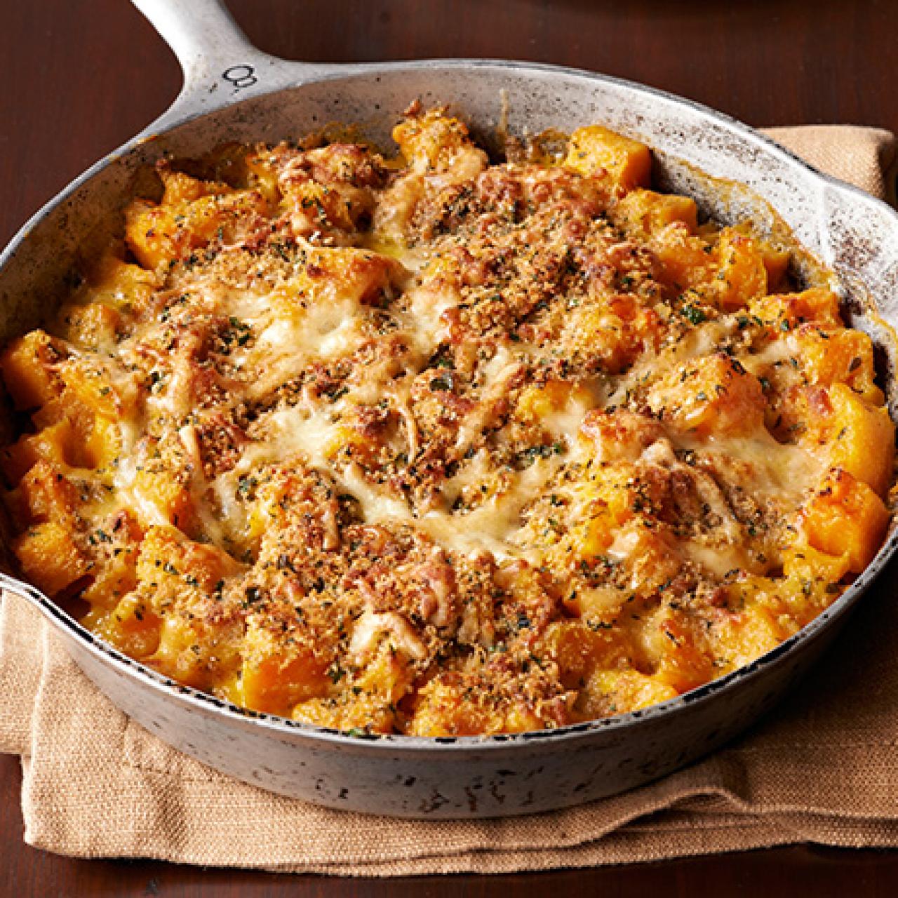 https://food.fnr.sndimg.com/content/dam/images/food/fullset/2013/8/27/1/FNM_100113-Squash-Gratin-Recipe_s4x3.jpg.rend.hgtvcom.1280.1280.suffix/1382545446021.jpeg