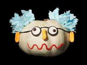 FNM_100113-Mad-Scientist-Candy-Pumpkin_s4x3
