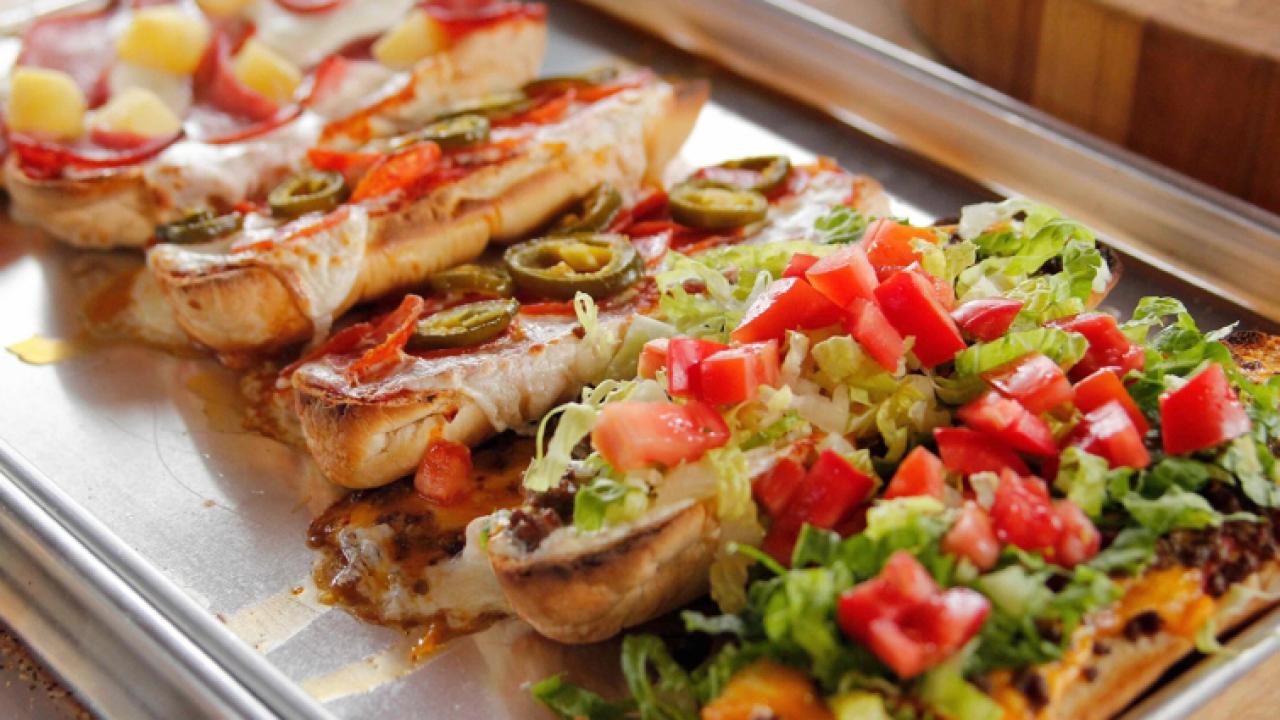 Ree's Fast French Bread Pizzas