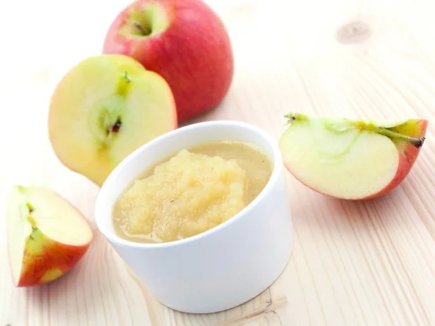 applesauce in bowl