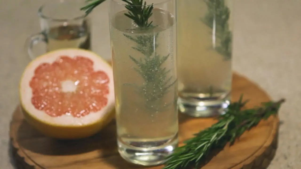 Rosemary Champagne Fizz