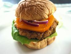 Are you loving wheat berries but tired of only using them only in salads? Try this super-delish wheat berry burger, which calls for only five ingredients.