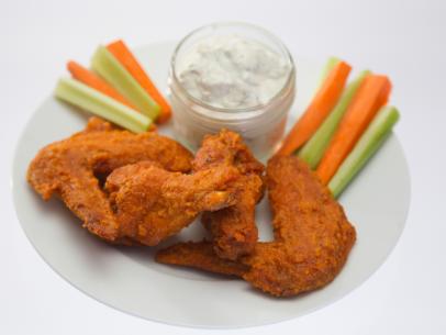 Chicken wings by Celebrity Contestant Penn Jullette, as seen on Food Network’s “Rachael vs. Guy Celebrity Cook Off.”