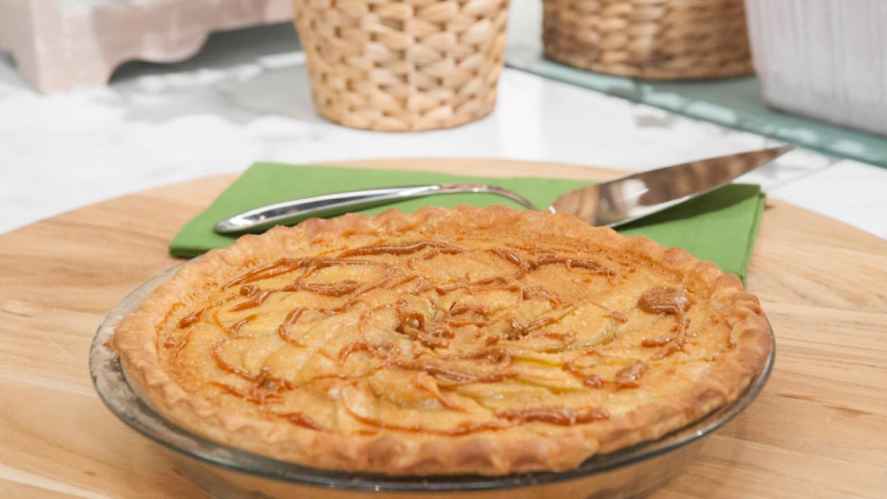 Big Game-Day Apple-Pear Pie