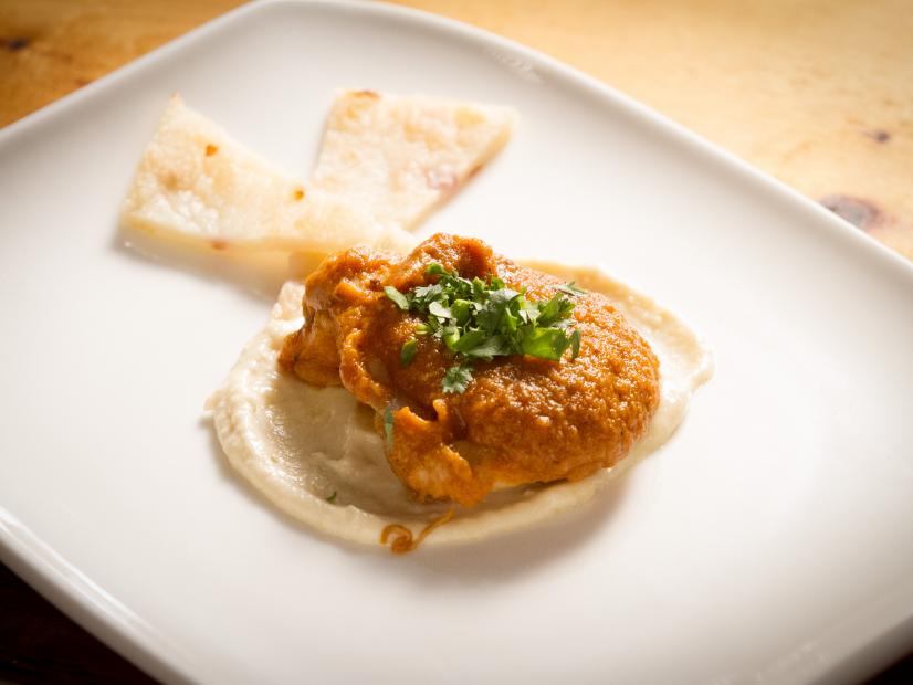 Contestant Palak Patel's chicken curry over cashew sauce with roasted onion and chili bread, as seen on Food Network's Beat Bobby Flay, Season 2