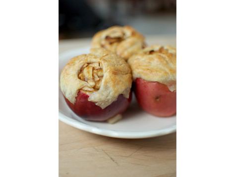 Pie Baked Apples — The Weekender