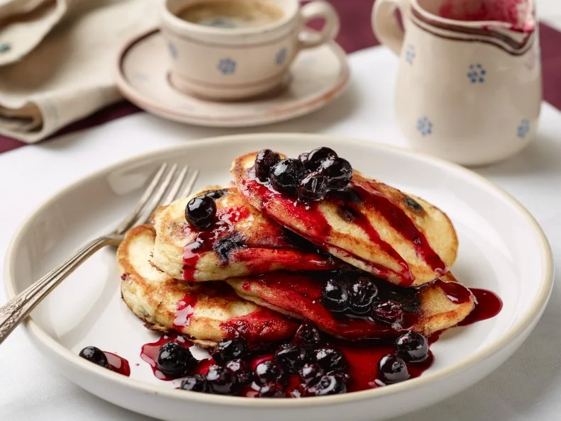 Chef Name: Food Network KitchenFull Recipe Name: Hotcakes with Delicious Blueberry CompoteTalent Recipe: FNK Recipe: Food Networks Kitchenâ  s Hotcakes with Delicious Blueberry Compote, as seen on Foodnetwork.comProject: Foodnetwork.com, HOLIDAY/SUPER BOWL/COMFORT/HEALTHYShow Name: Food Network / Cooking Channel: Food Network
