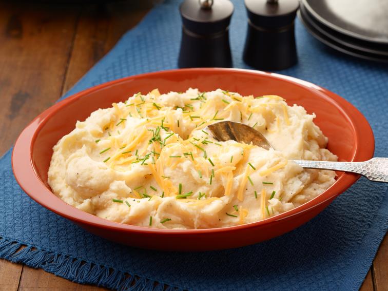 Slow-Cooker Cheddar and Horseradish Mashed Potatoes Recipe | Food