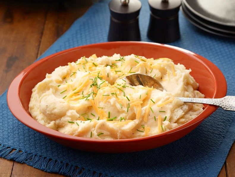 Chef Name: Food Network Kitchen

Full Recipe Name: Slow-Cooker Cheddar and Horseradish Mashed Potatoes

Talent Recipe: 

FNK Recipe: Food Networks Kitchen’s Slow-Cooker Cheddar and Horseradish Mashed Potatoes, as seen on Foodnetwork.com

Project: Foodnetwork.com, HOLIDAY/SUPER BOWL/COMFORT/HEALTHY

Show Name: 

Food Network / Cooking Channel: Food Network